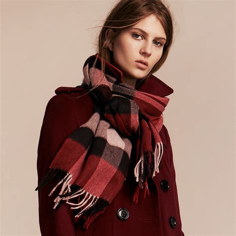 burberry cashmere scarf red|Burberry cashmere check scarf price.